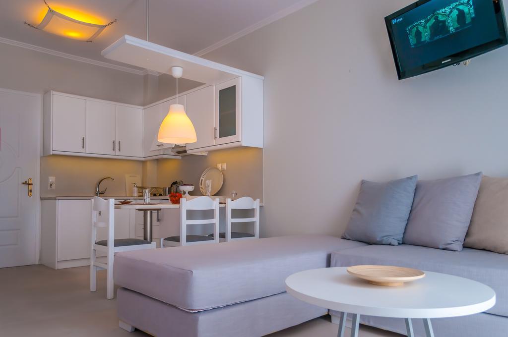 Milos Bay Suites Adamantas  Room photo