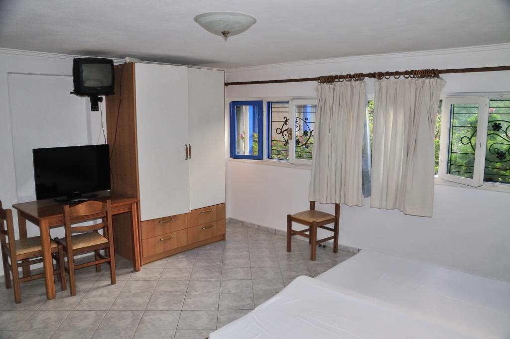 Milos Bay Suites Adamantas  Exterior photo